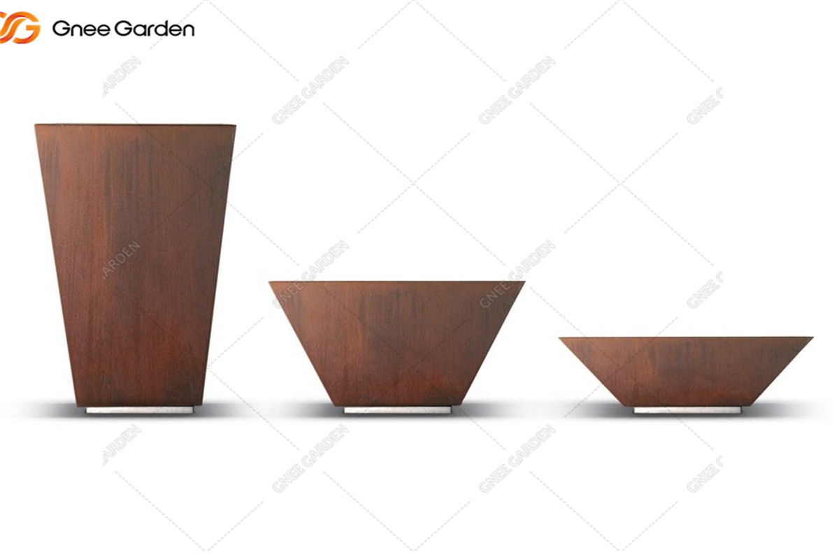 a corten steel flowerpot 16 a corten steel flowerpot 16